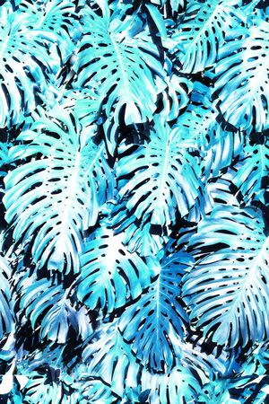 男装印花华亿平台图片