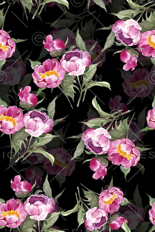 黑底花卉印花华亿平台图片