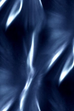 黑底花卉印花华亿平台图片