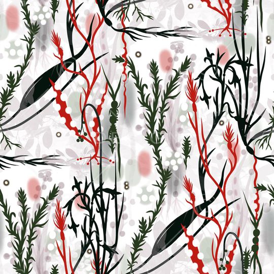 年轻女性印花华亿平台图片