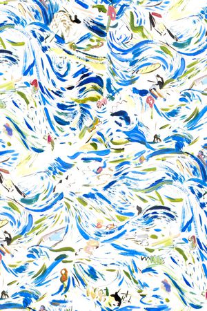 年轻女性印花华亿平台图片