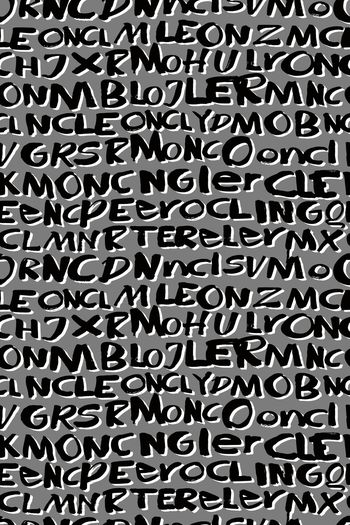 字母印花华亿平台图片