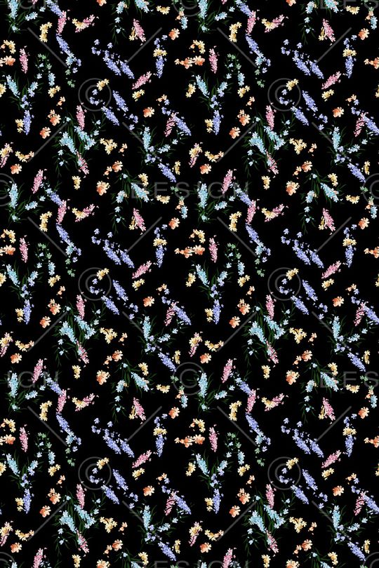 黑底花卉印花华亿平台图片