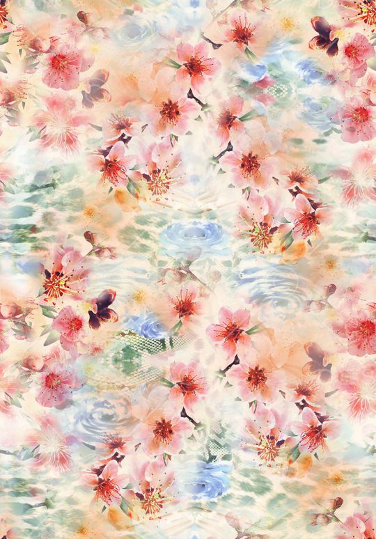 女装印花华亿平台图片