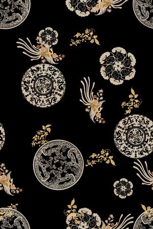 黑底花卉印花华亿平台图片