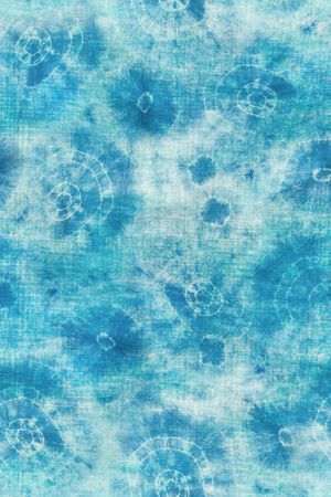 女装印花华亿平台图片