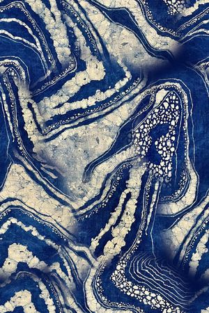 男装印花华亿平台图片