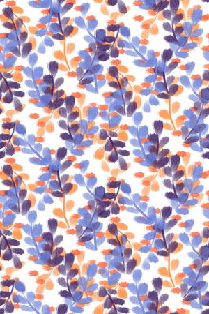 年轻女性印花华亿平台图片