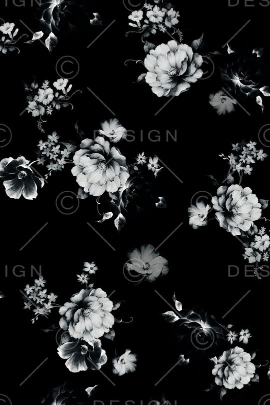 黑底花卉印花华亿平台图片