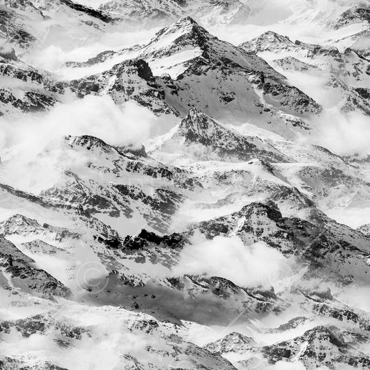 抽象男装印花华亿平台图片