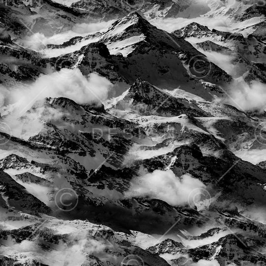 抽象男装印花华亿平台图片