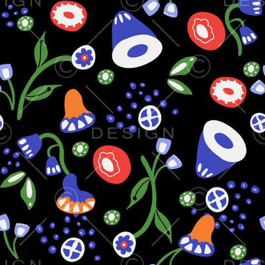 黑底花卉印花华亿平台图片