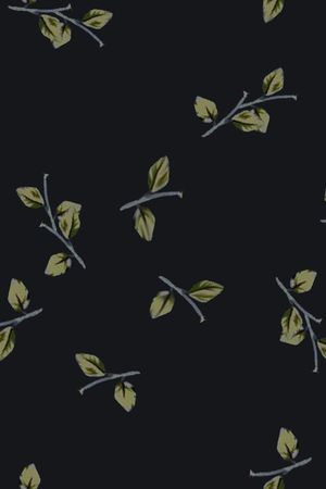 黑底花卉印花华亿平台图片