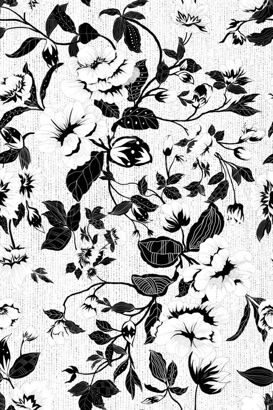 年轻女性印花华亿平台图片