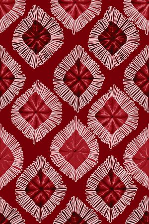 条格印花华亿平台图片