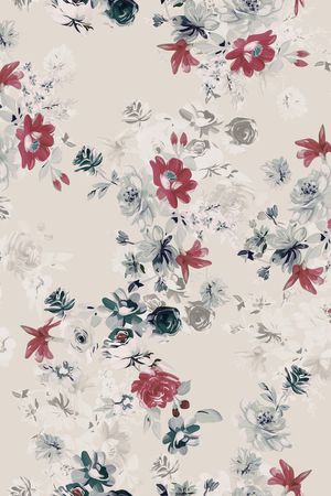 年轻女性印花华亿平台图片