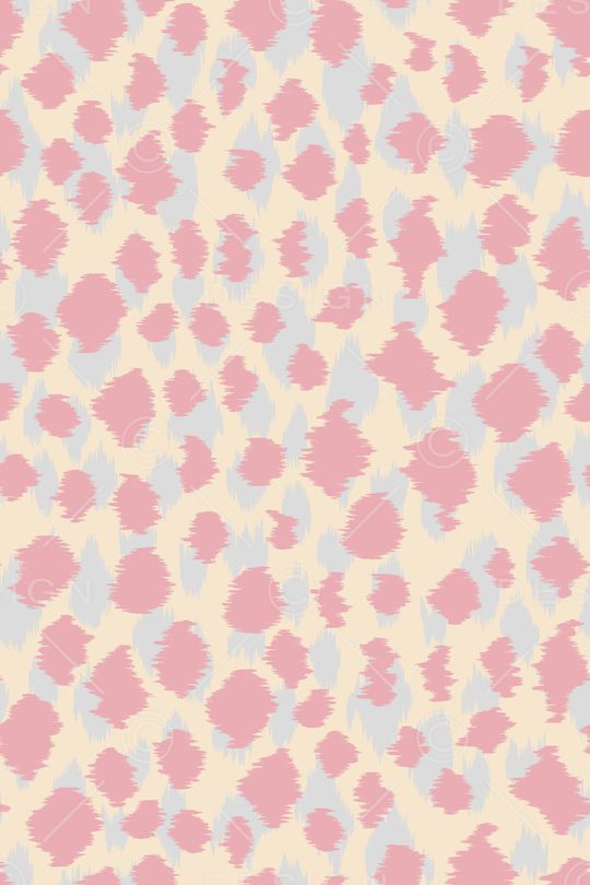 年轻女性印花华亿平台图片