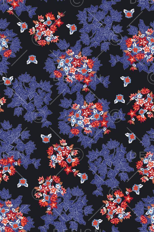 黑底花卉印花华亿平台图片