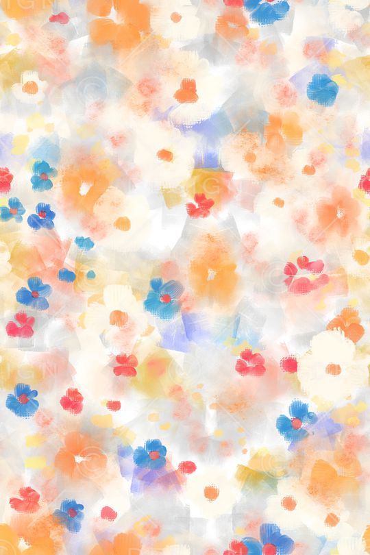 年轻女性印花华亿平台图片