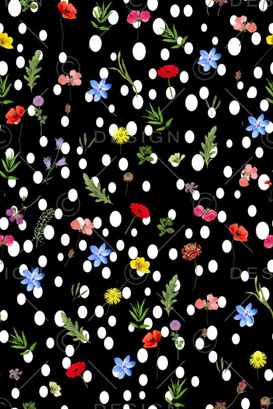 黑底花卉印花华亿平台图片