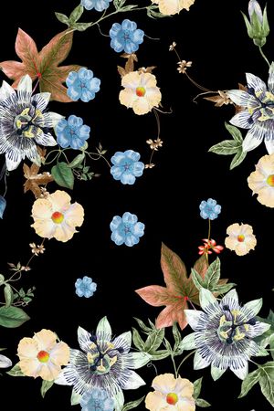 黑底花卉印花华亿平台图片