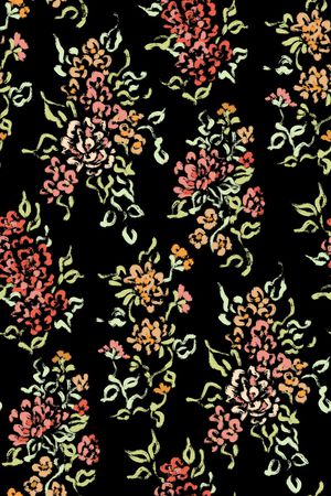 黑底花卉印花华亿平台图片