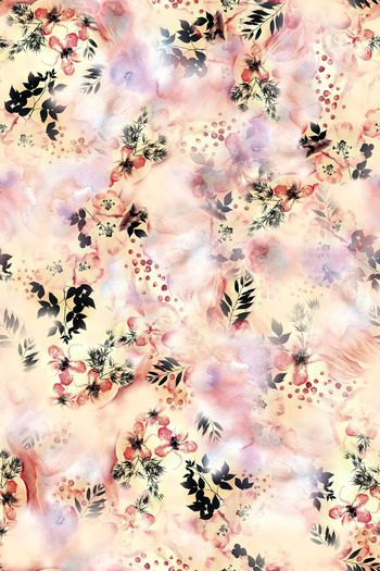 年轻女装印花华亿平台图片