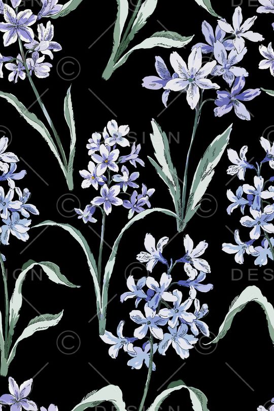 黑底花卉印花华亿平台图片