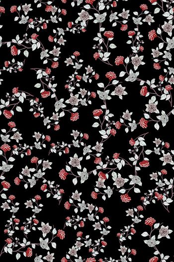黑底花卉印花华亿平台图片