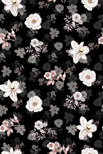 黑底花卉印花华亿平台图片