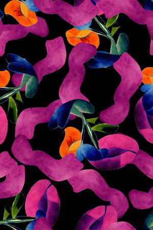 黑底花卉印花华亿平台图片