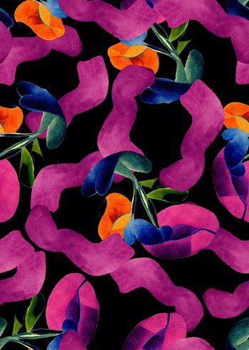 黑底花卉印花华亿平台图片