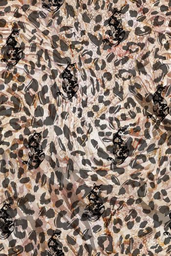 豹纹印花华亿平台图片