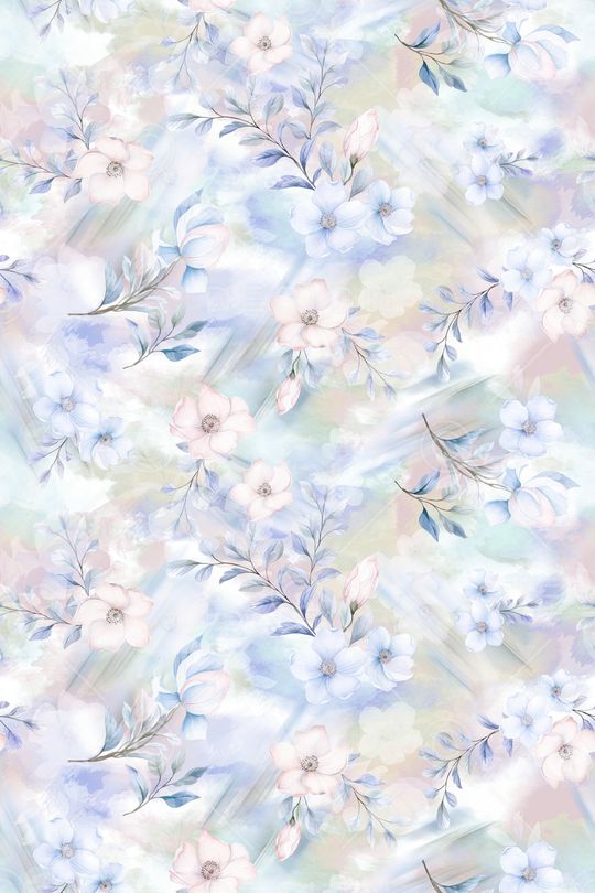 年轻女性印花华亿平台图片