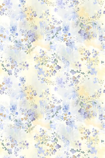 年轻女性印花华亿平台图片