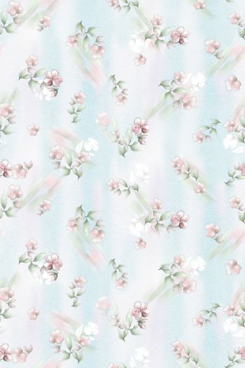 年轻女性印花华亿平台图片