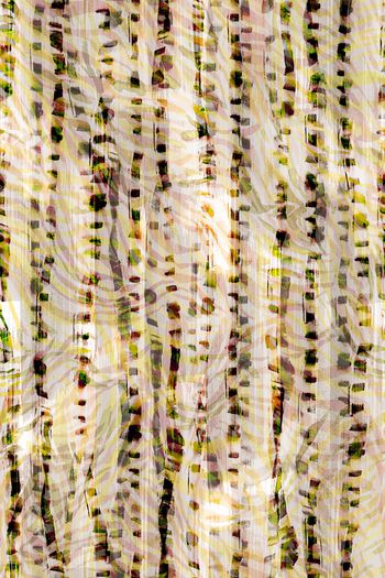 年轻女装印花华亿平台图片