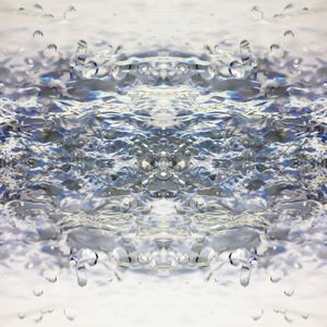 写实 水滴 水波纹 对称 方巾印花华亿平台图片