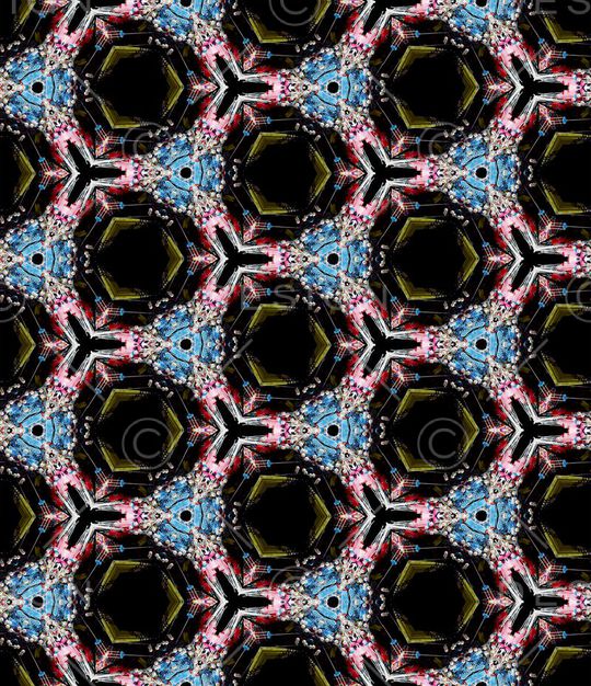 几何印花华亿平台图片