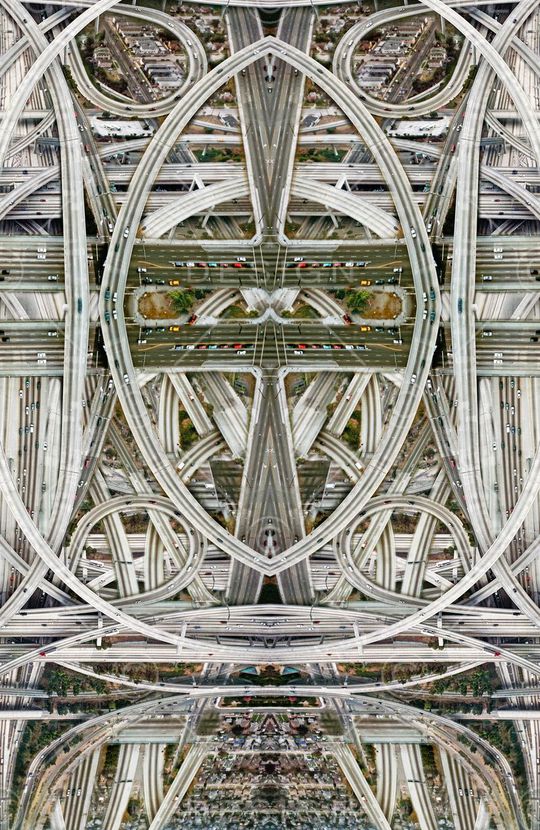 几何线条印花华亿平台图片