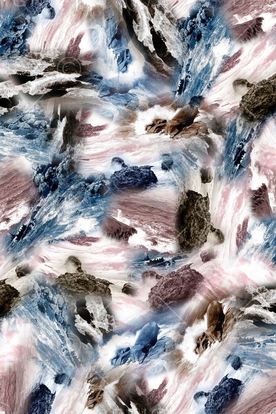 瀑布水印花华亿平台图片