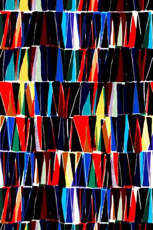 几何印花华亿平台图片