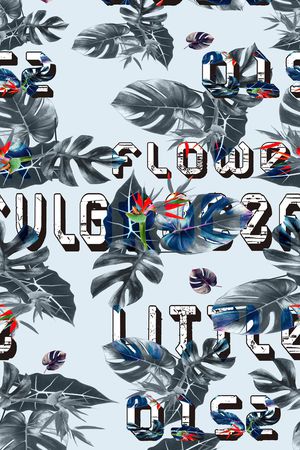 男女泳装印花华亿平台图片