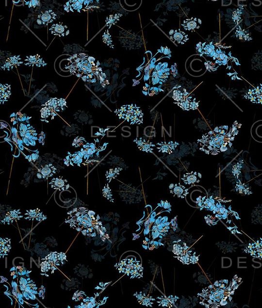 黑底流行时尚印花华亿平台图片