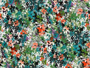 连衣裙花卉印花华亿平台图片