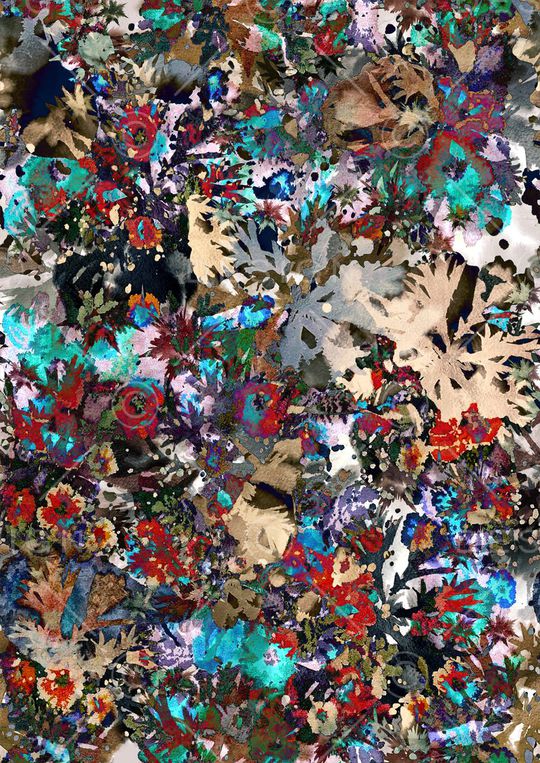 瑕疵花卉印花华亿平台图片