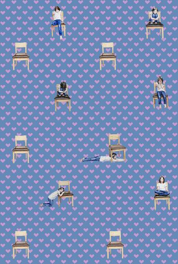 432684-椅子上的女孩爱心底纹时尚华亿平台