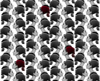 432885-有一种美叫赫本，赫本波浪条纹小红帽