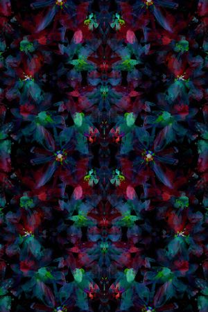 暗色调印花华亿平台图片