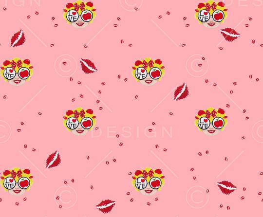 钢牙妹印花华亿平台图片